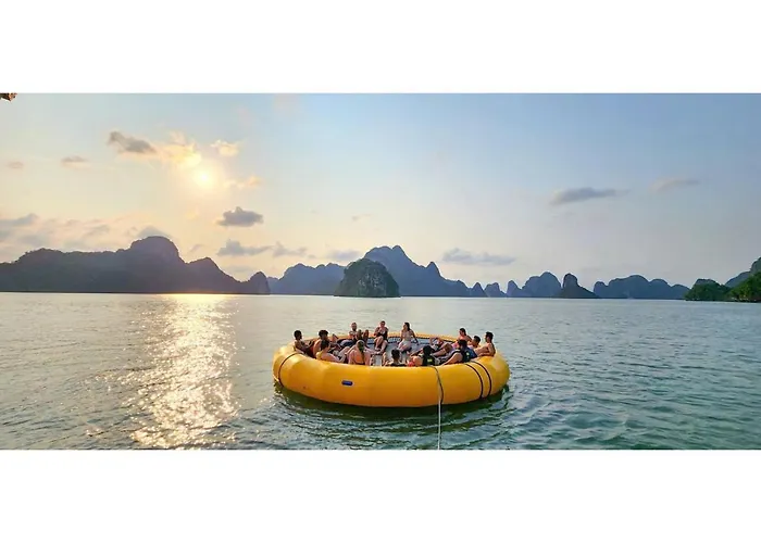 Seastay By Citadines Marina Apartment