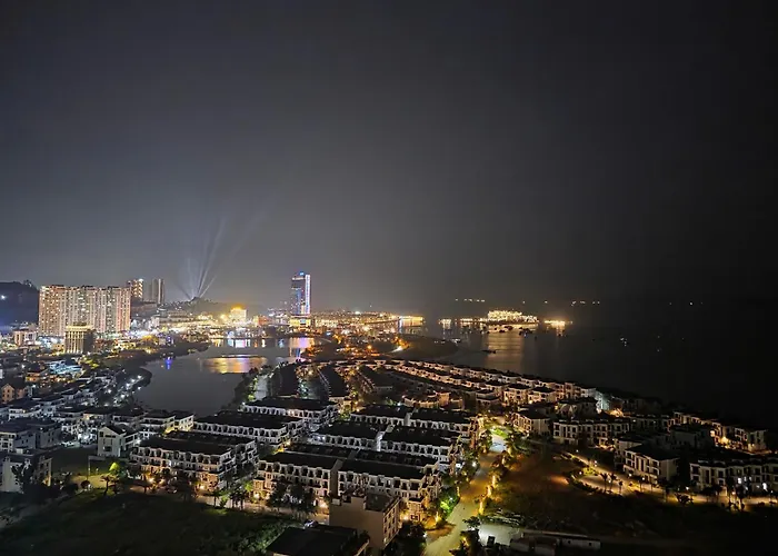 Apartment Seastay By Citadines Marina Ha Long